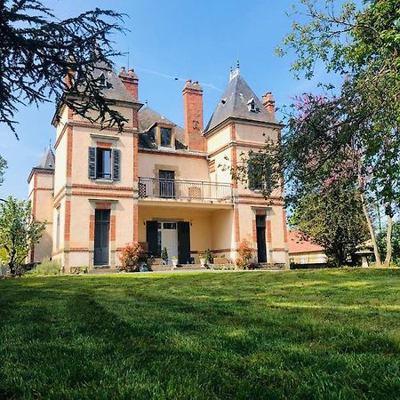 Chateau Segot Neuilly-le-Real Экстерьер фото